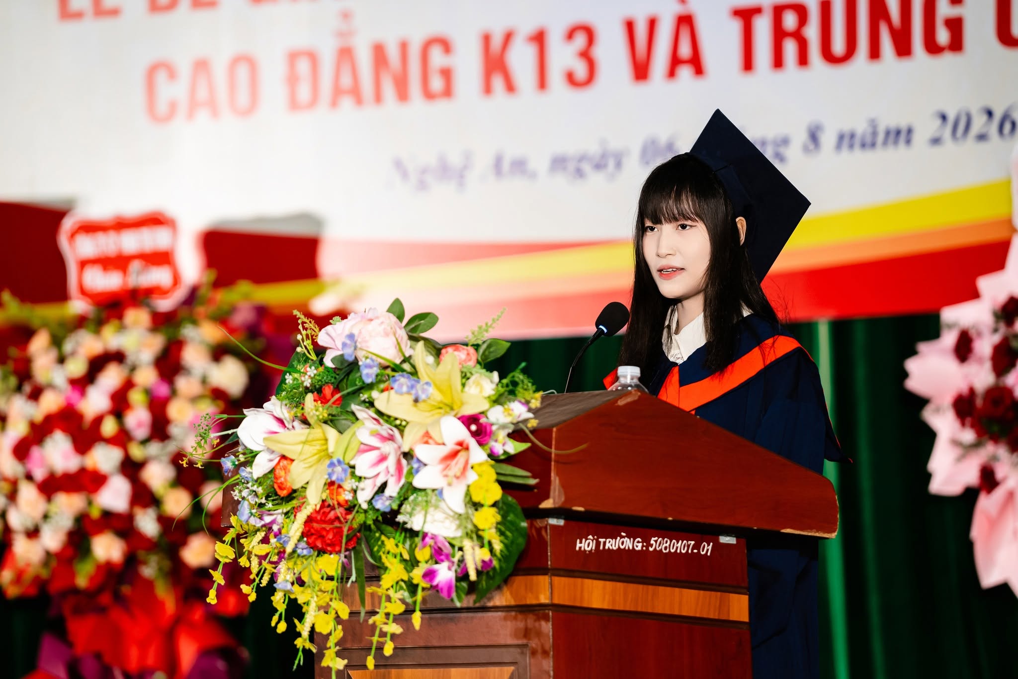 Em Vi Thị Ngọc Hà